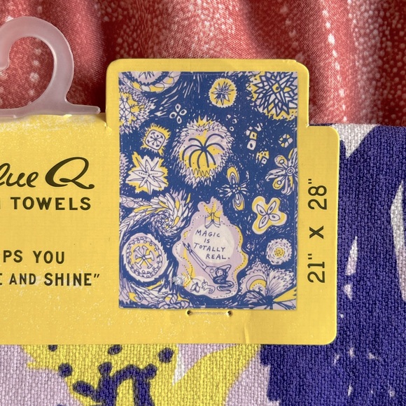 Blue Q “Magic is Real” Dish Towel, NWT. Retails for $13. - Picture 2 of 3